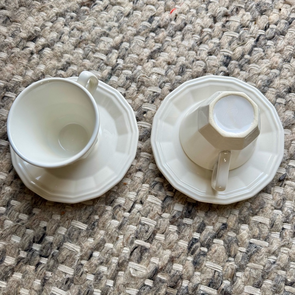 SET of Homer Laughlin Vintage Tea Cups w/ Saucers-1977.